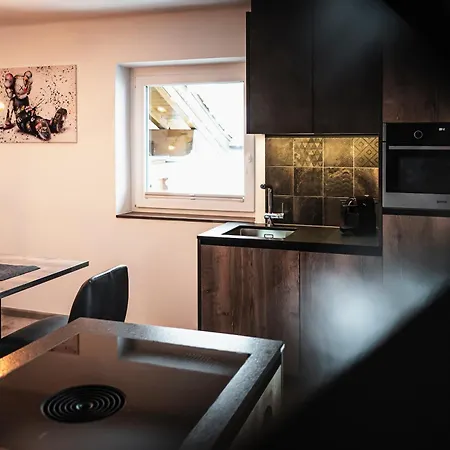 Philson * Σάαλμπαχ-Χίντεργκλεμ